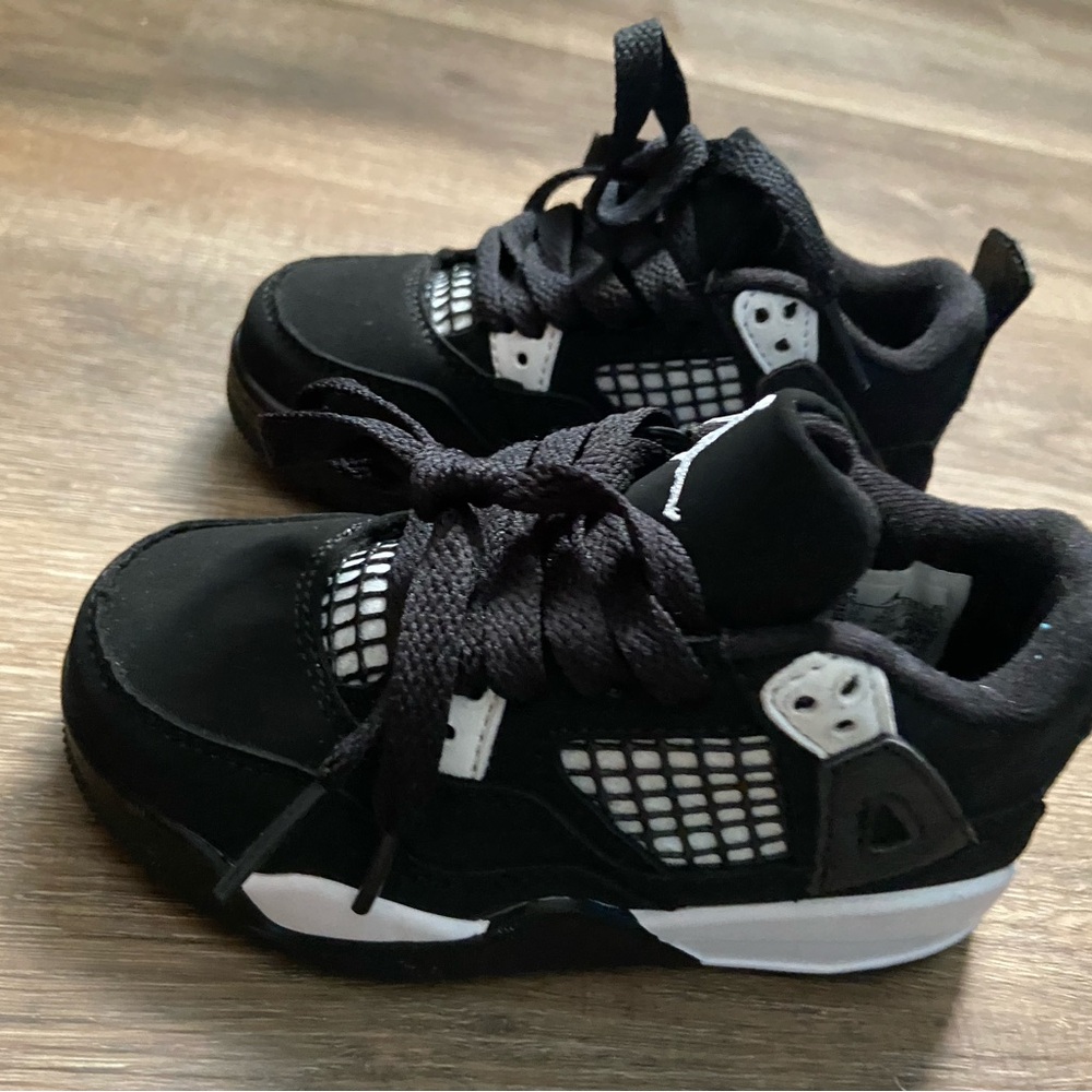 8c Jordan’s